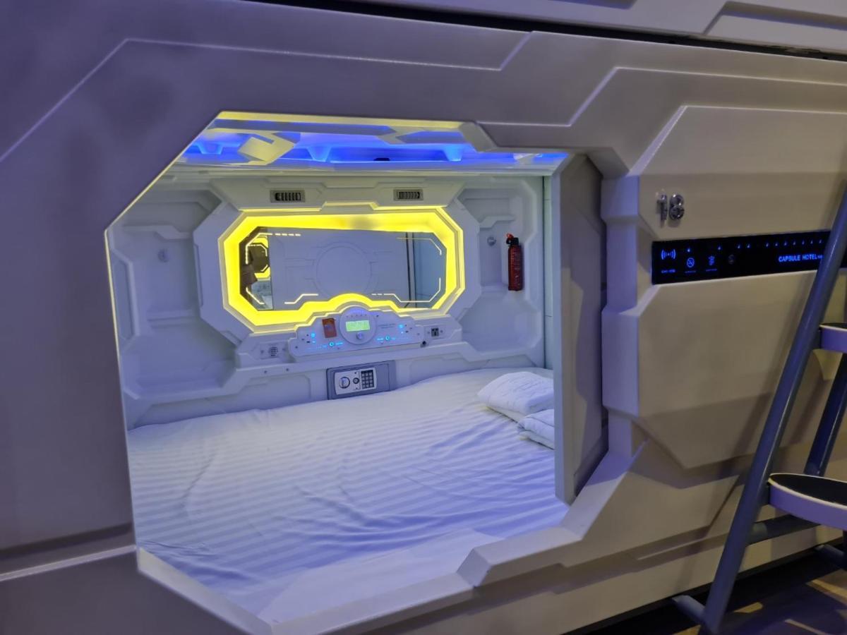 Capsule Riverside Ho Şi Min Exterior foto