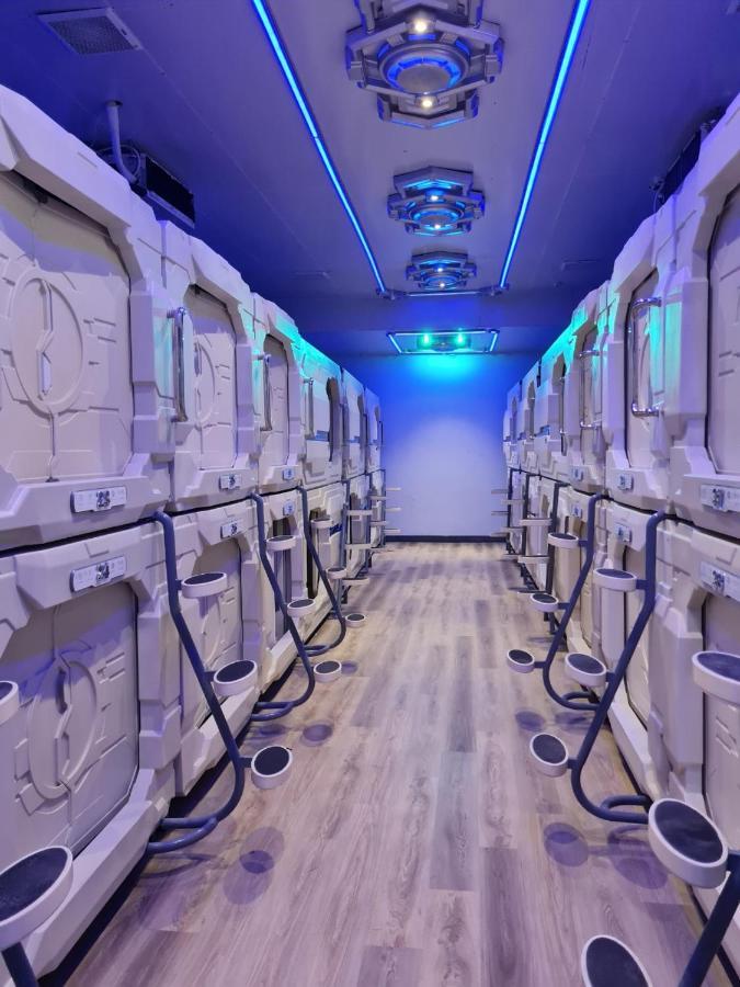 Capsule Riverside Ho Şi Min Exterior foto