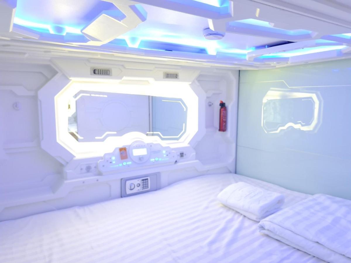 Capsule Riverside Ho Şi Min Exterior foto