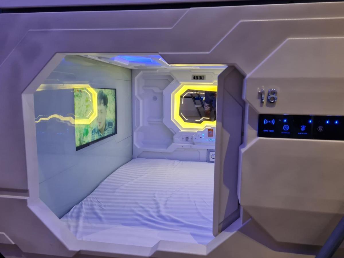 Capsule Riverside Ho Şi Min Exterior foto